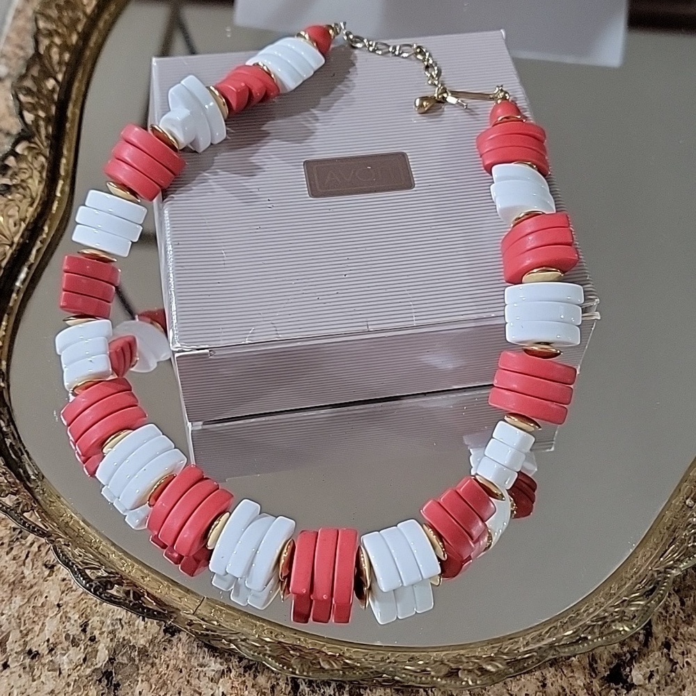 Avon Red White Chunky Spectator Vintage Necklace